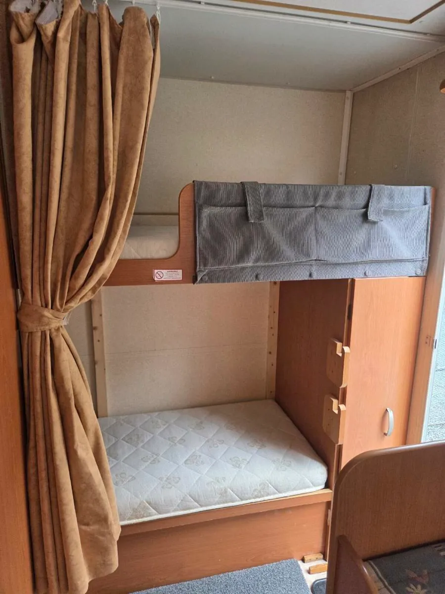 Bailey Ranger 6 berth Caravan - Image 4