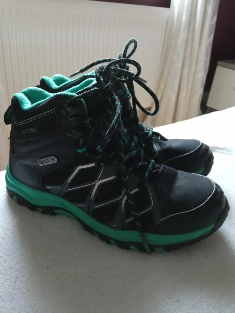 Hiking Boots for kids - Image 3
