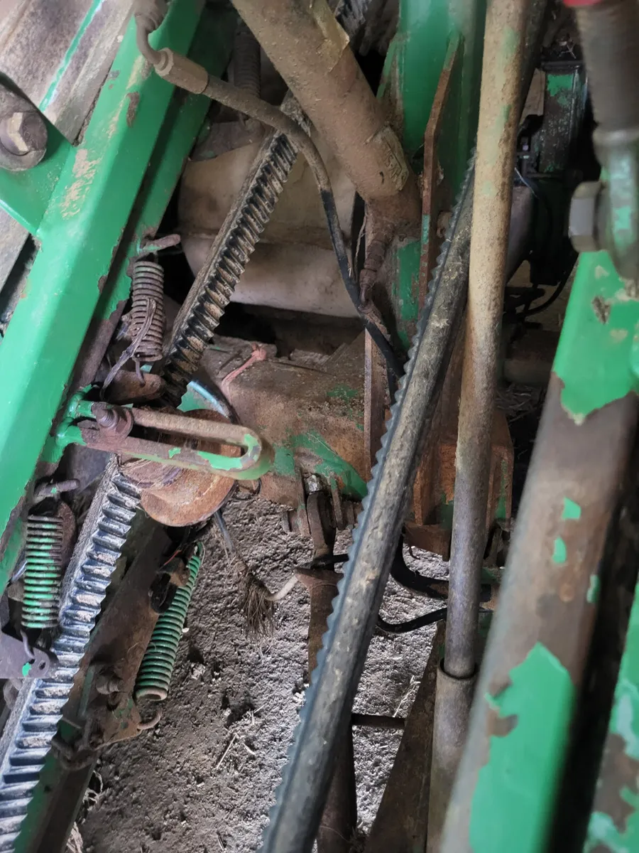Armer / Cross 2 row Beet Harvester - Image 3