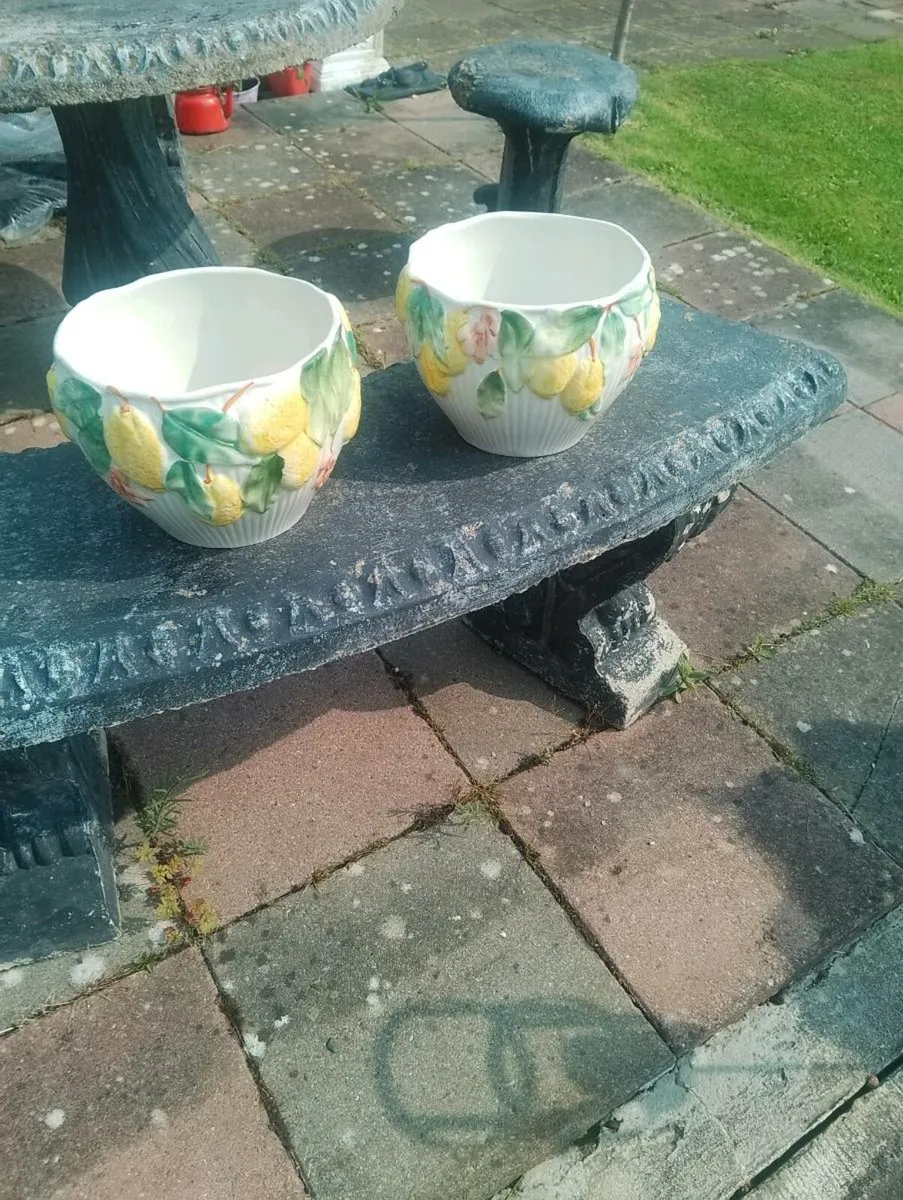2 matching ceramic vases - Image 4