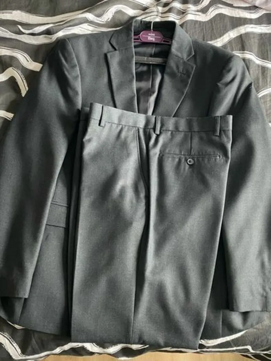 Moss Suit - Image 1