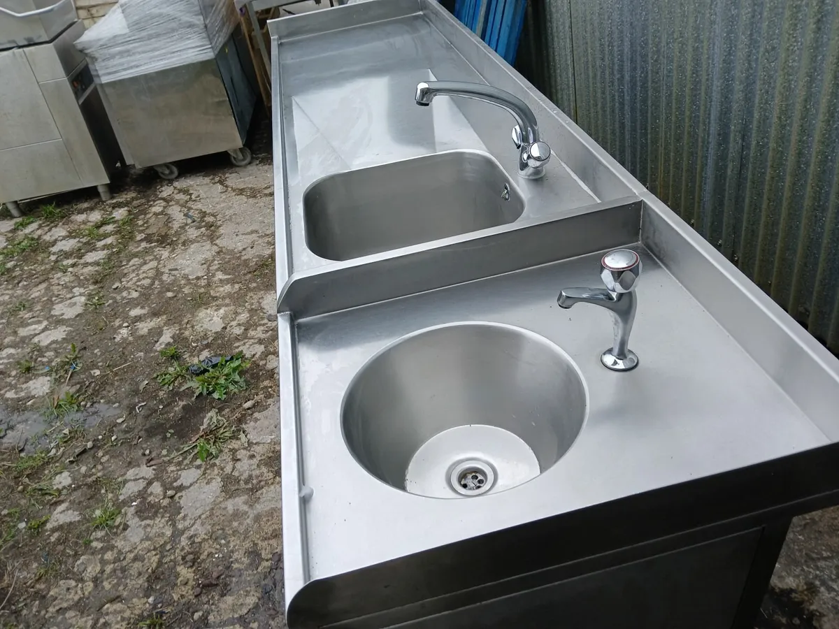 Stainless steel cabbinet sink unit deliverd - Image 1