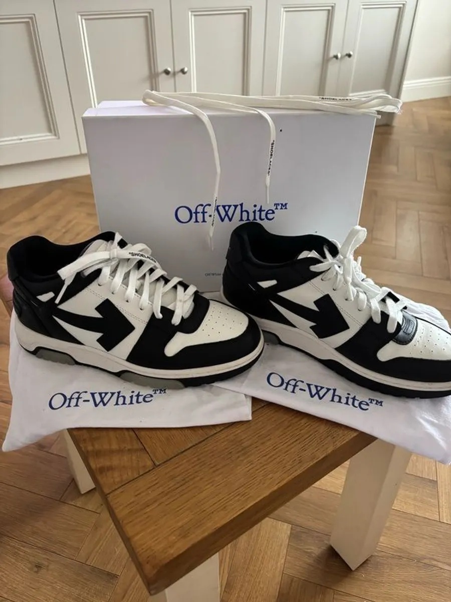 trainers - Image 1