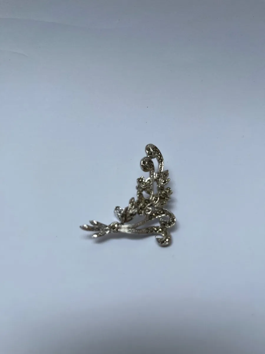 Brooch - Image 2