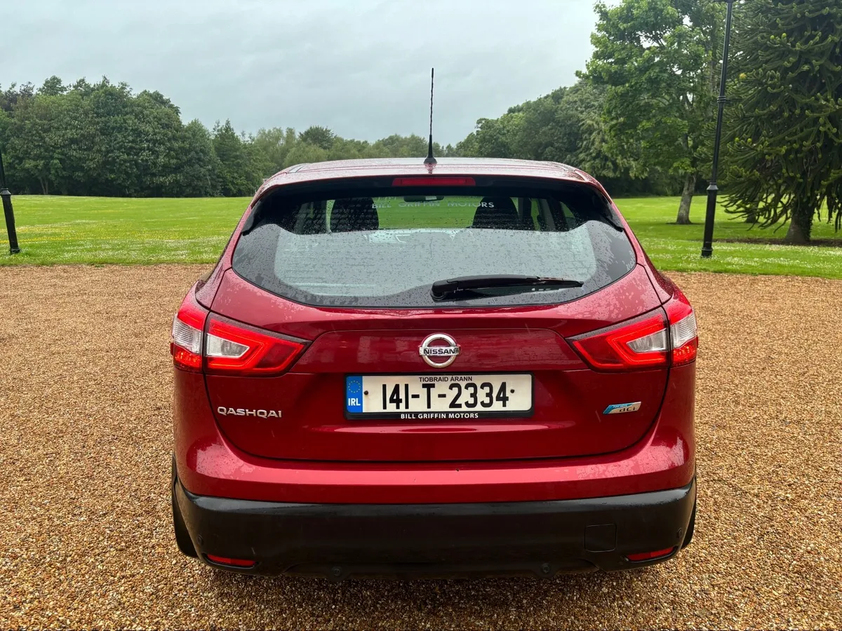 2014 Nissan Qashqai 1.5 DCI 110 bhp high spec mode - Image 4