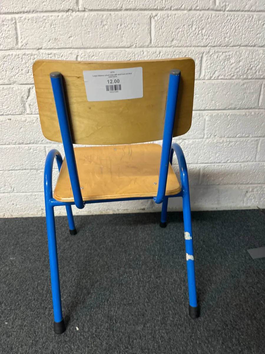 SECONDHAND SCHOOL CHAIRS - Image 2