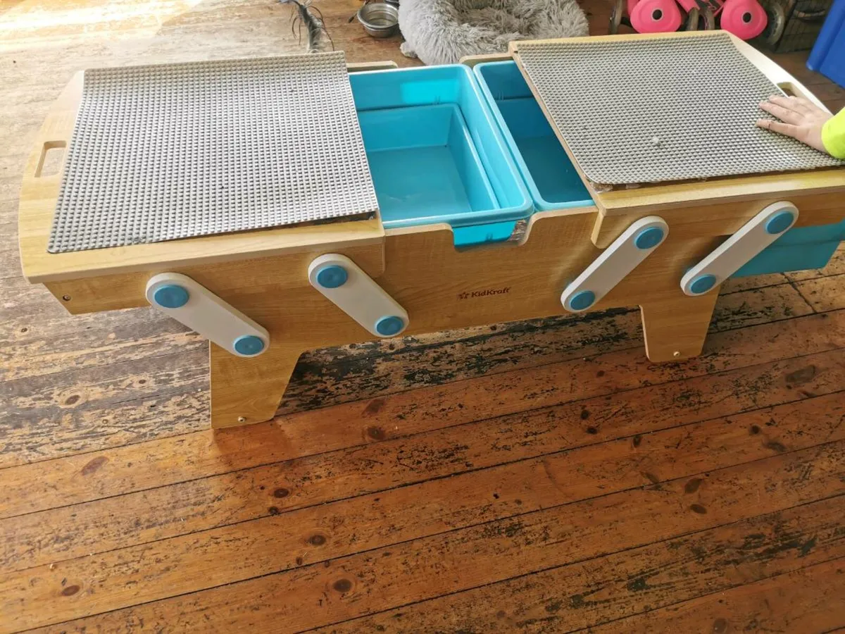 Kidkraft lego table - Image 3