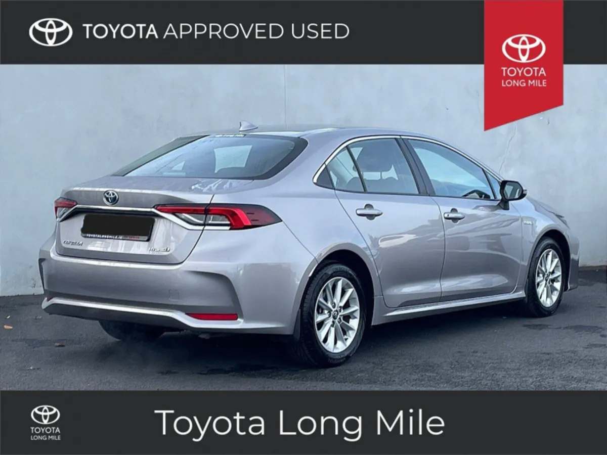 Toyota Corolla 1.8 Hybrid Luna 4dr - Image 2