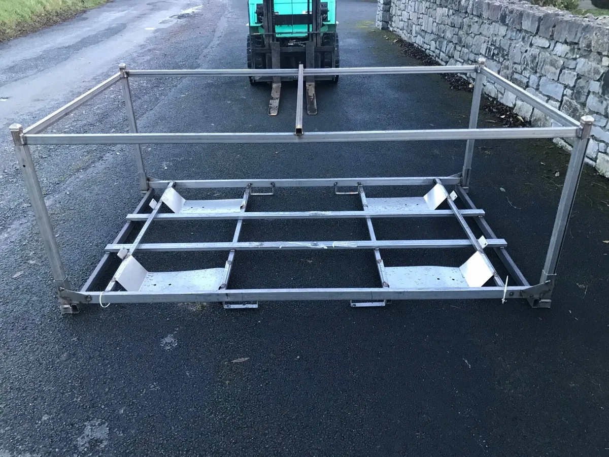 STEEL WORKBENCH FRAMES - Image 2
