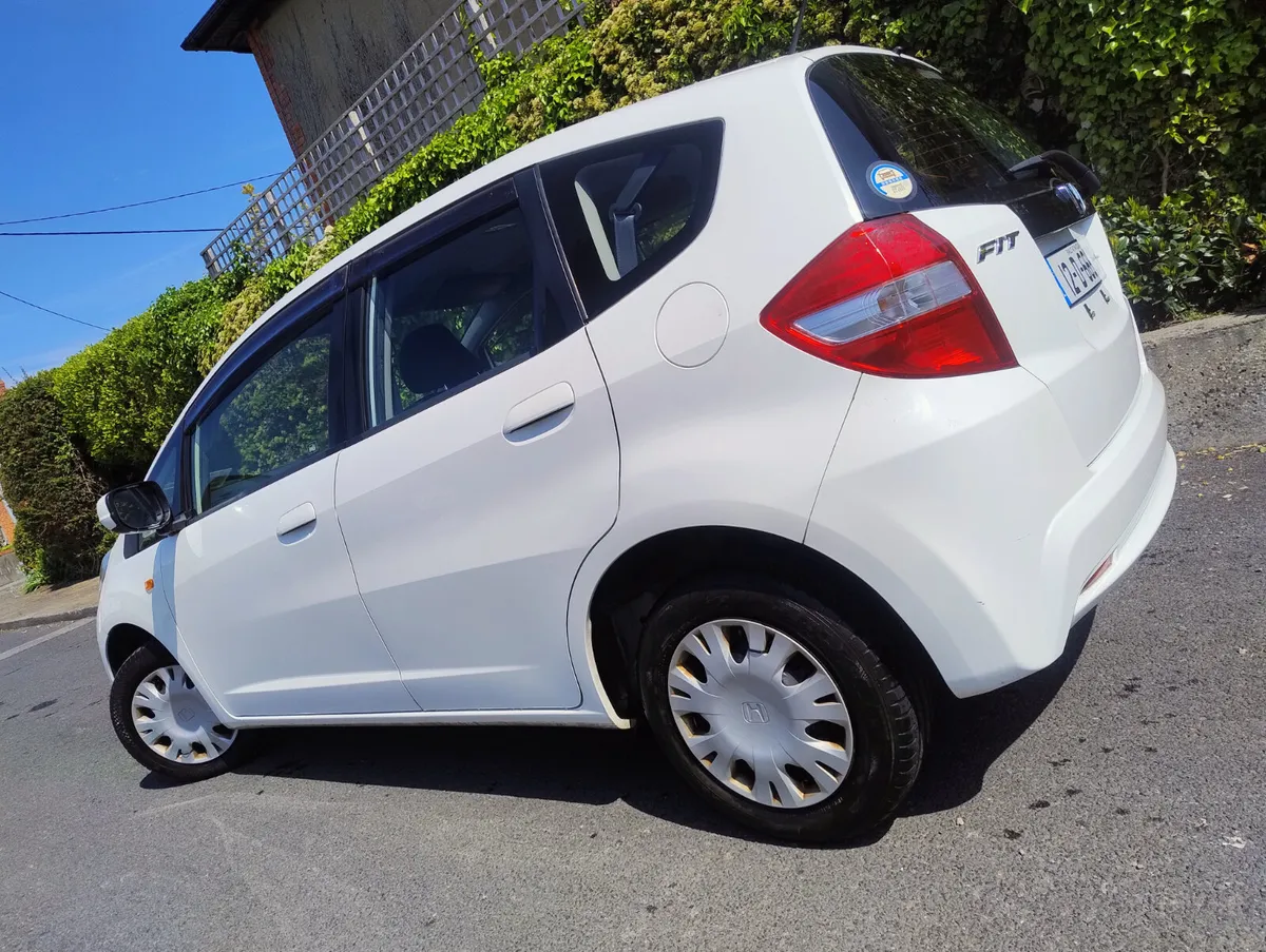 MINT AUTOMATIC HONDA FIT~TAX & BRAND NEW NCT=€6950 - Image 3