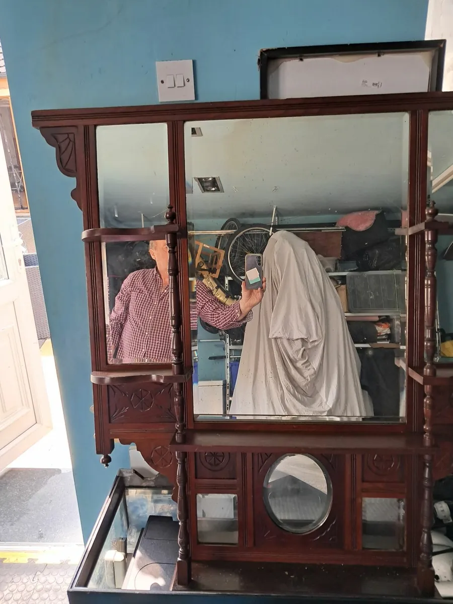 Overmantle / mirror