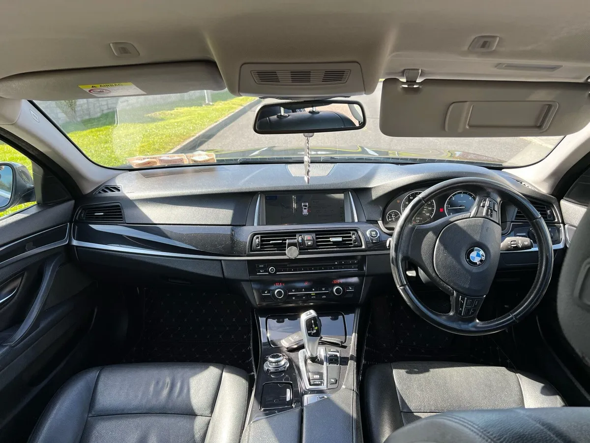 BMW 5-Series 2015 - Image 3