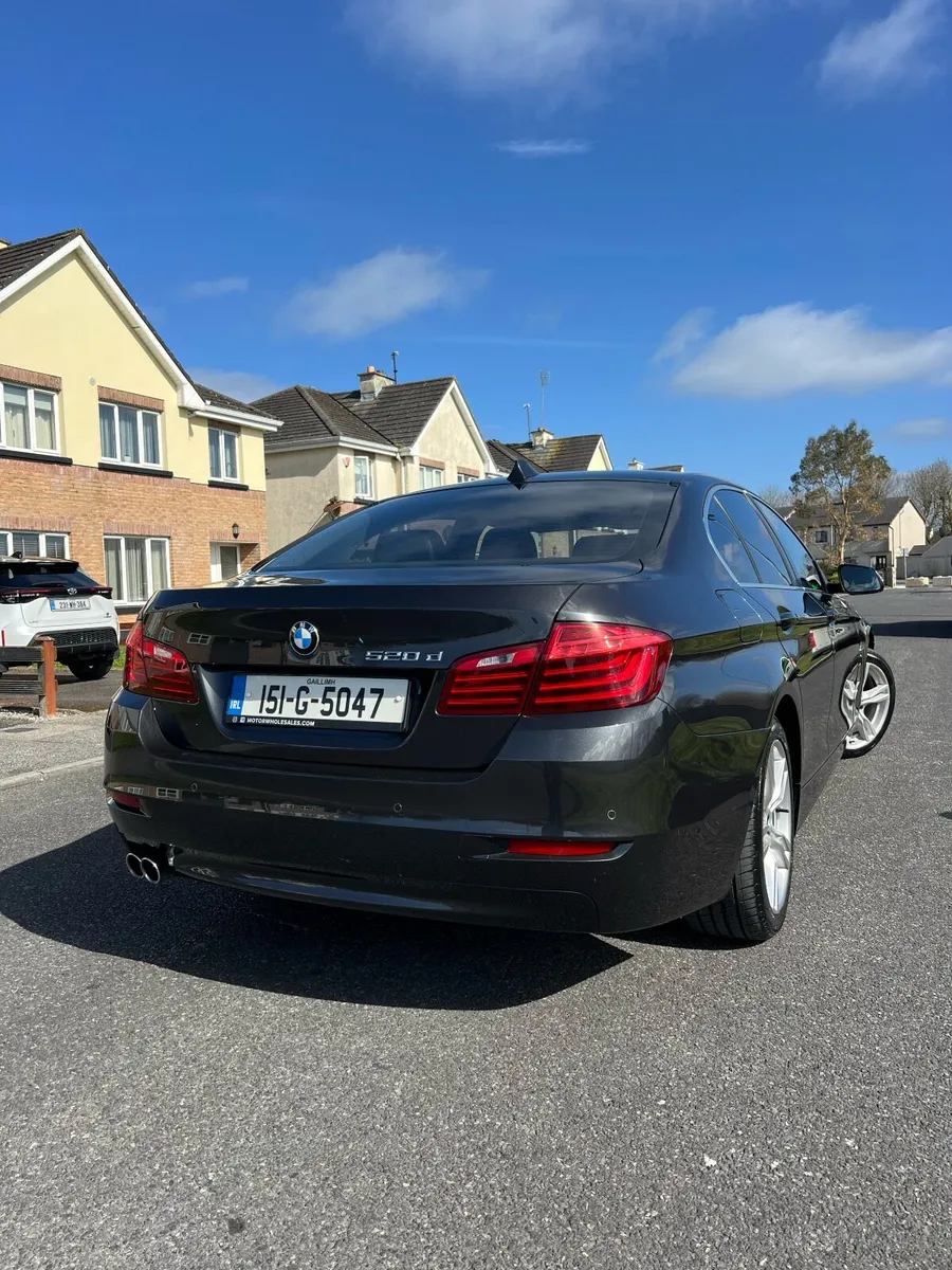BMW 5-Series 2015 - Image 4