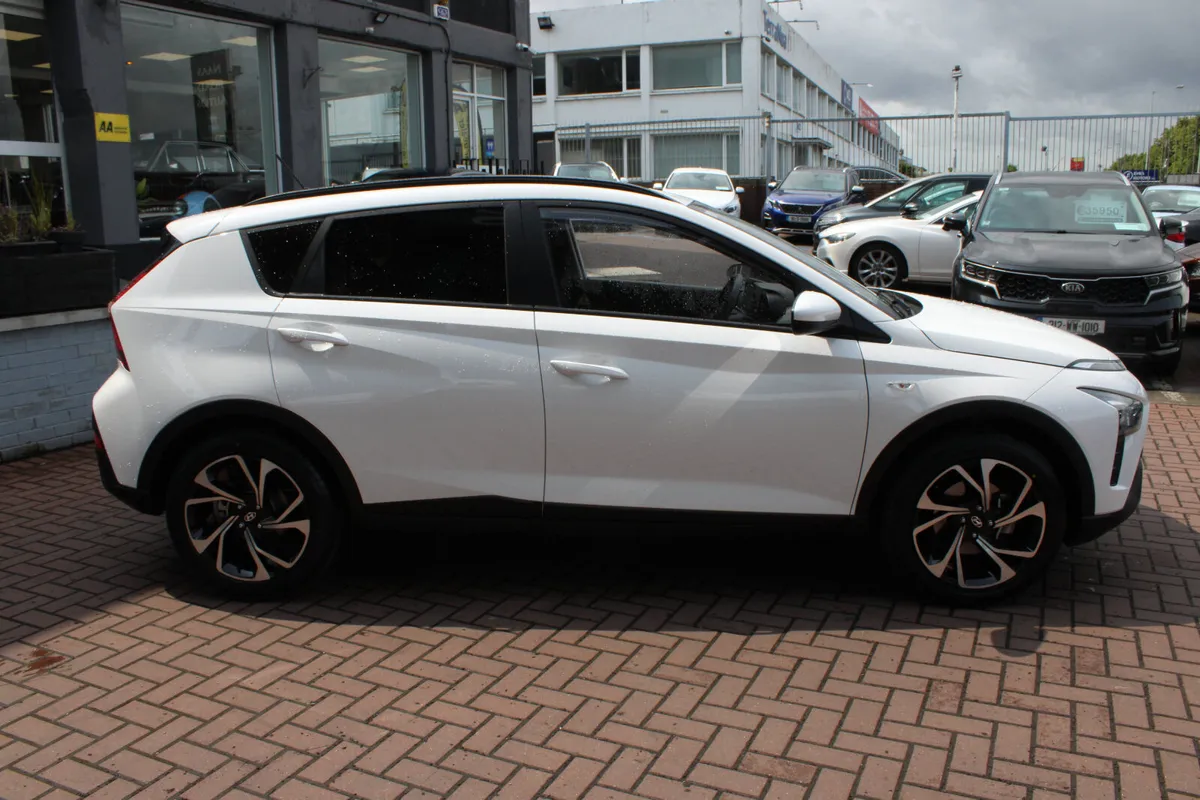 Hyundai Bayon 1.0 Petrol Comfort Plus 5DR Hatchba - Image 3
