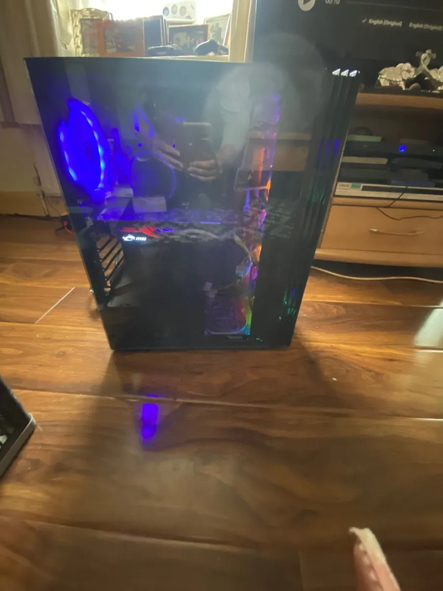 Gaming pc with Wii f i i usb stick included - Image 1
