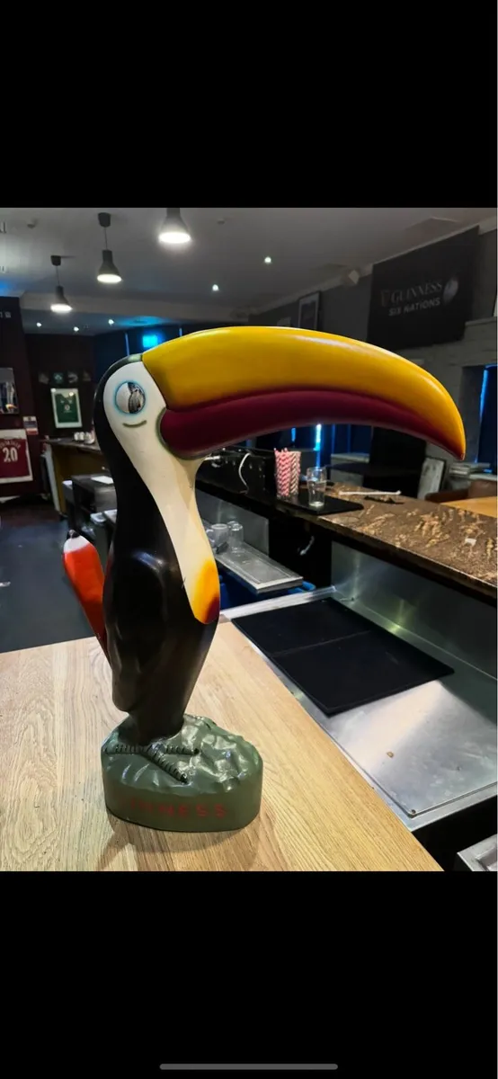 Guinness Toucan/ Smithwick’s clock - Image 1