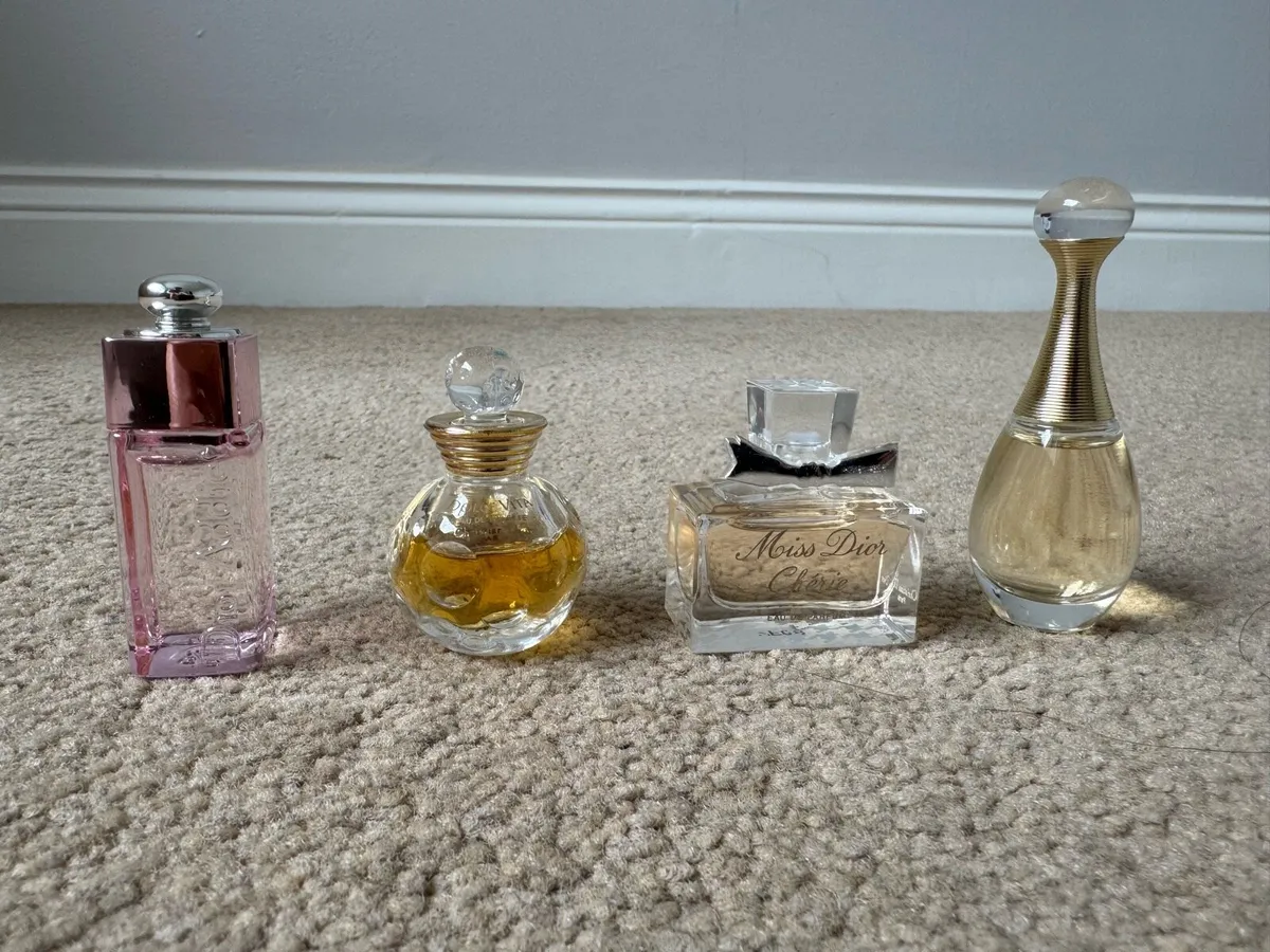 Dior Perfume Sample Set - Image 1