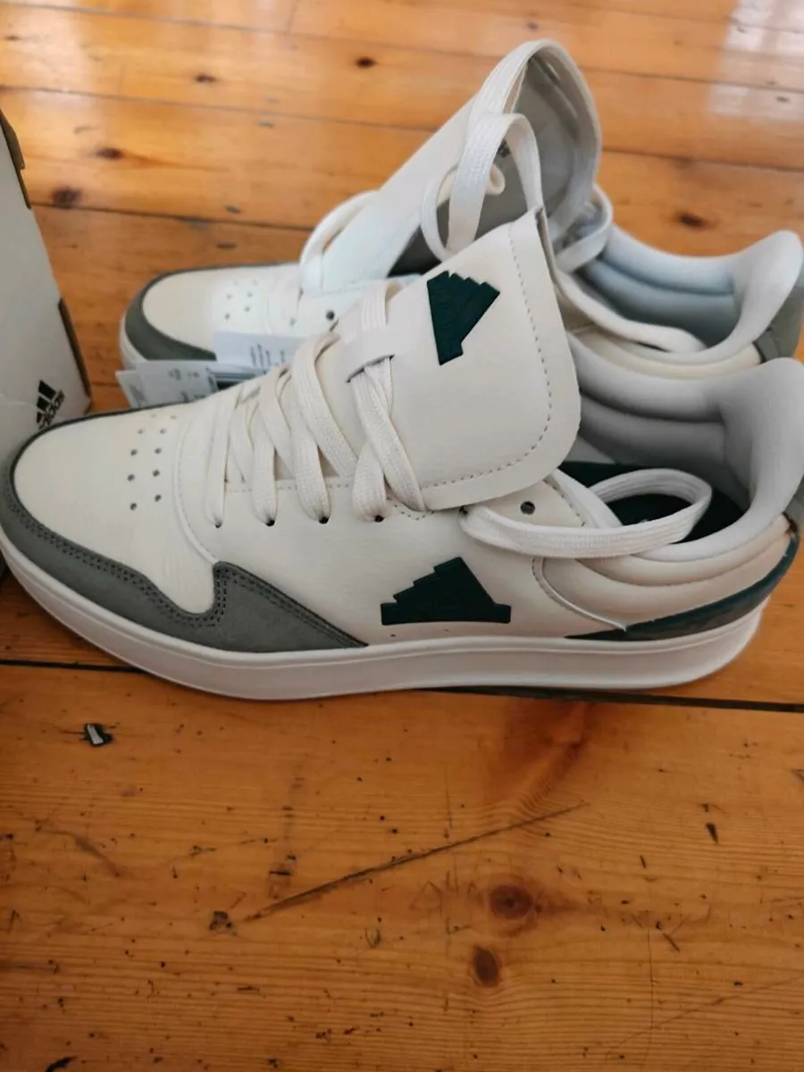 Adidas Women's trainers - Image 2