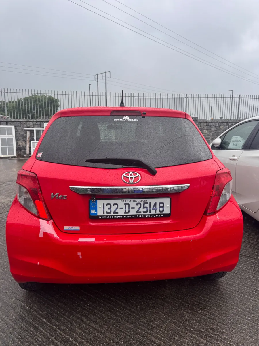 Toyota Vitz 2013 - Image 3