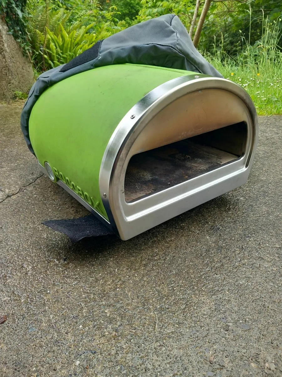 Roccbox Pizza Oven + acces + 2 patio gas bottles - Image 1
