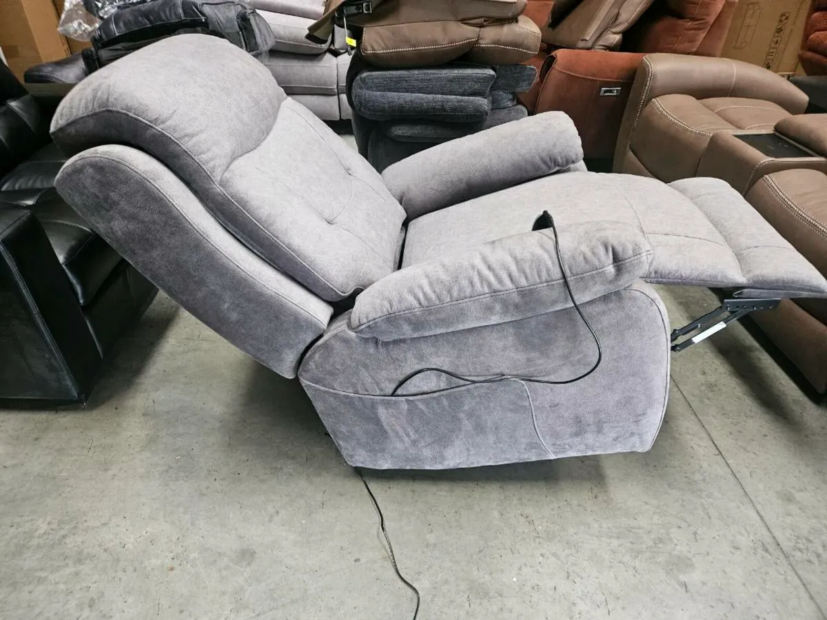 Lift&rise recliner chair with massage - Image 2