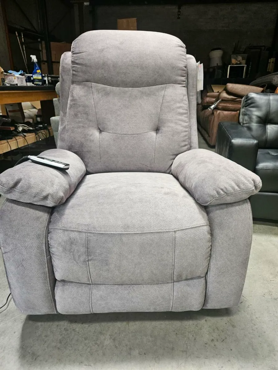 Lift&rise recliner chair with massage - Image 4