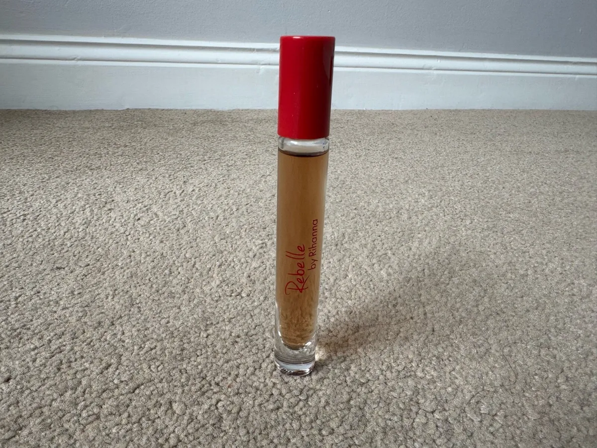 Rihanna Rebelle Eau de Parfum Rollerball