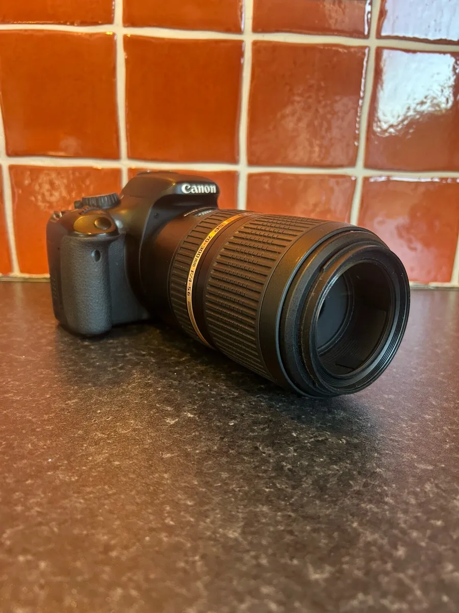 Canon camera + telephoto lens - Image 4