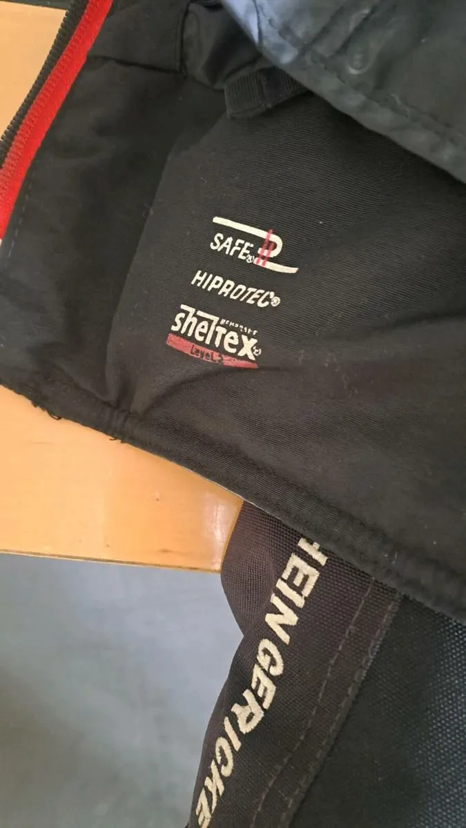 Motorcycle jacket and Shark Intercom - Image 4