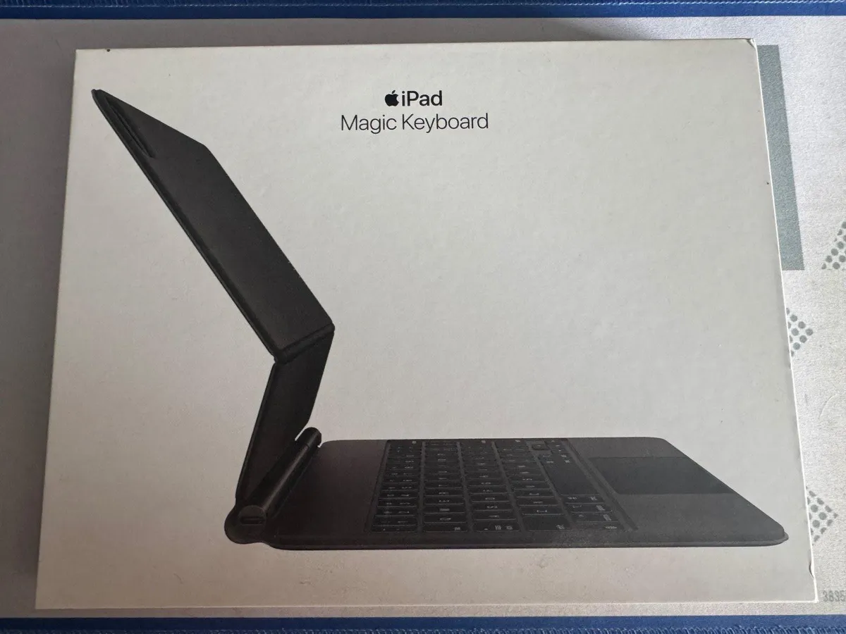 iPad Pro Magic Keyboard - Image 1