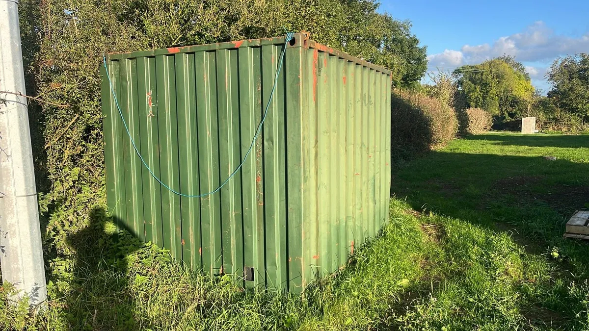 10x8ft container - Image 1
