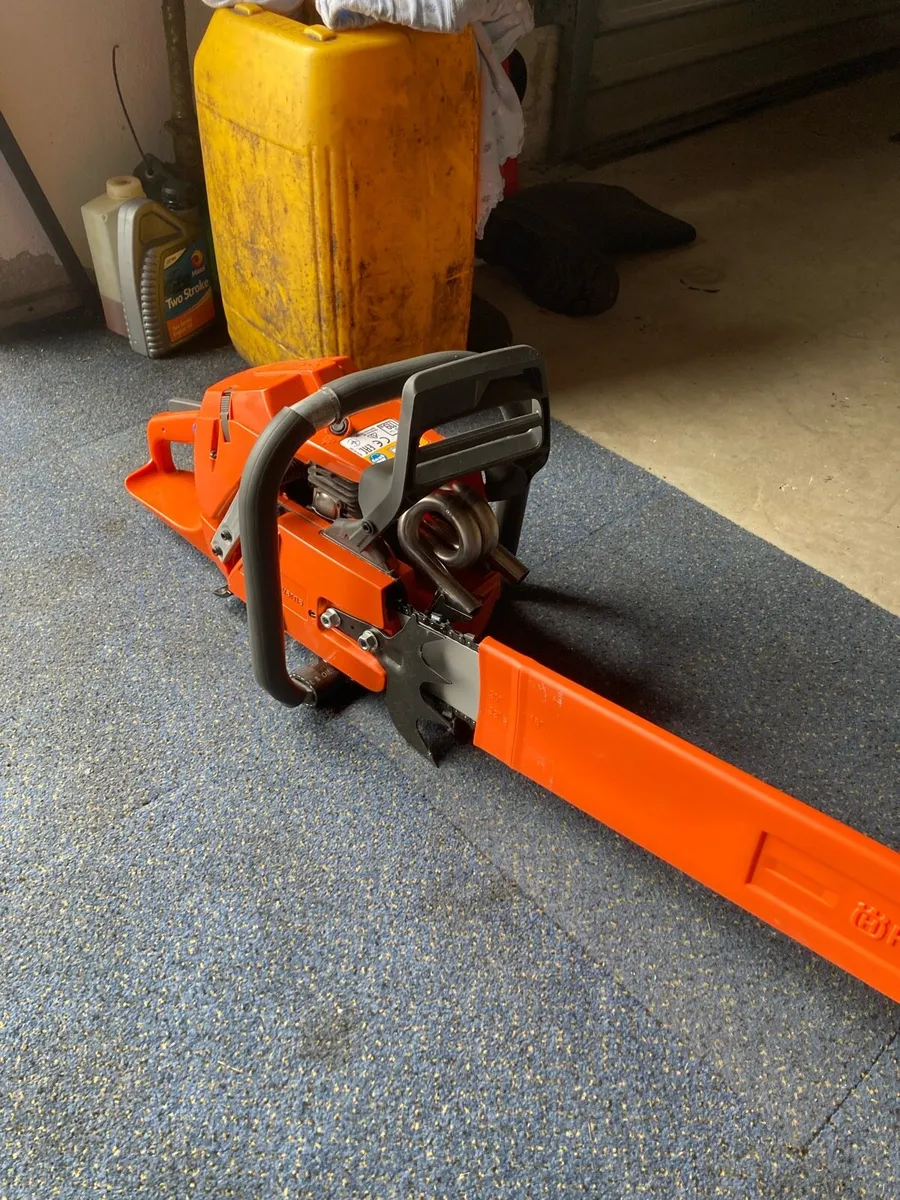 Chainsaw - Image 2