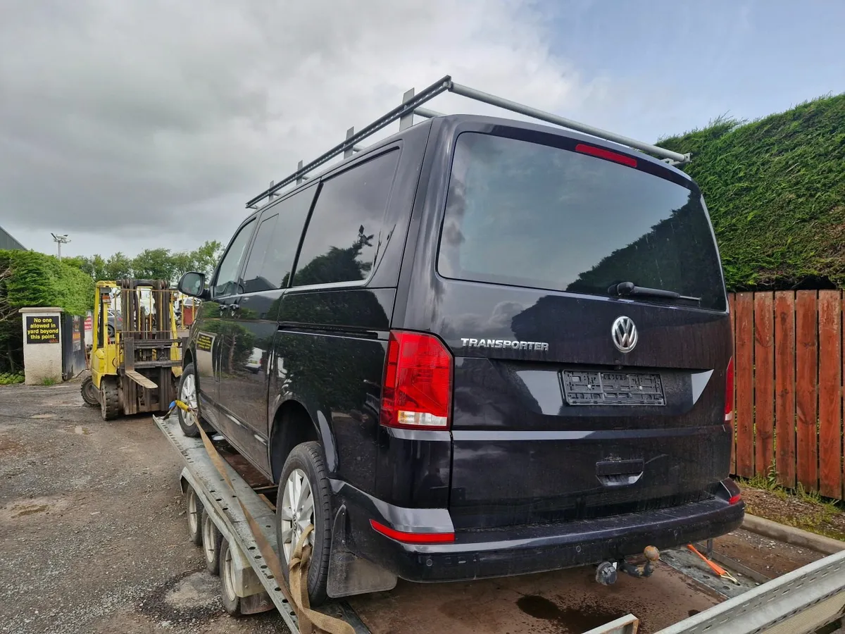 2023 Volkswagon Transporter For Breaking - Image 2