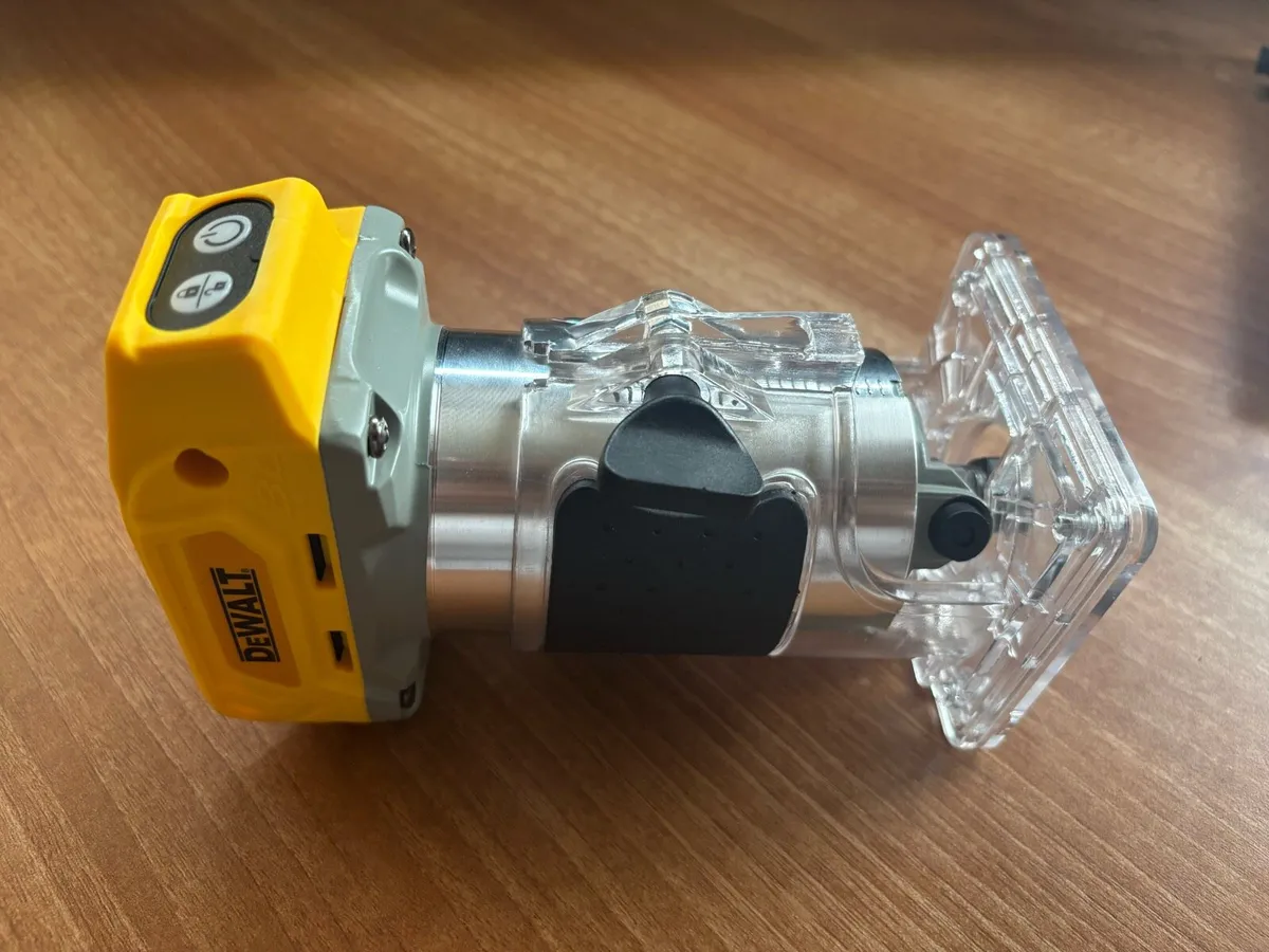 Dewalt 18V Woodworking Trimming Tool - Image 3