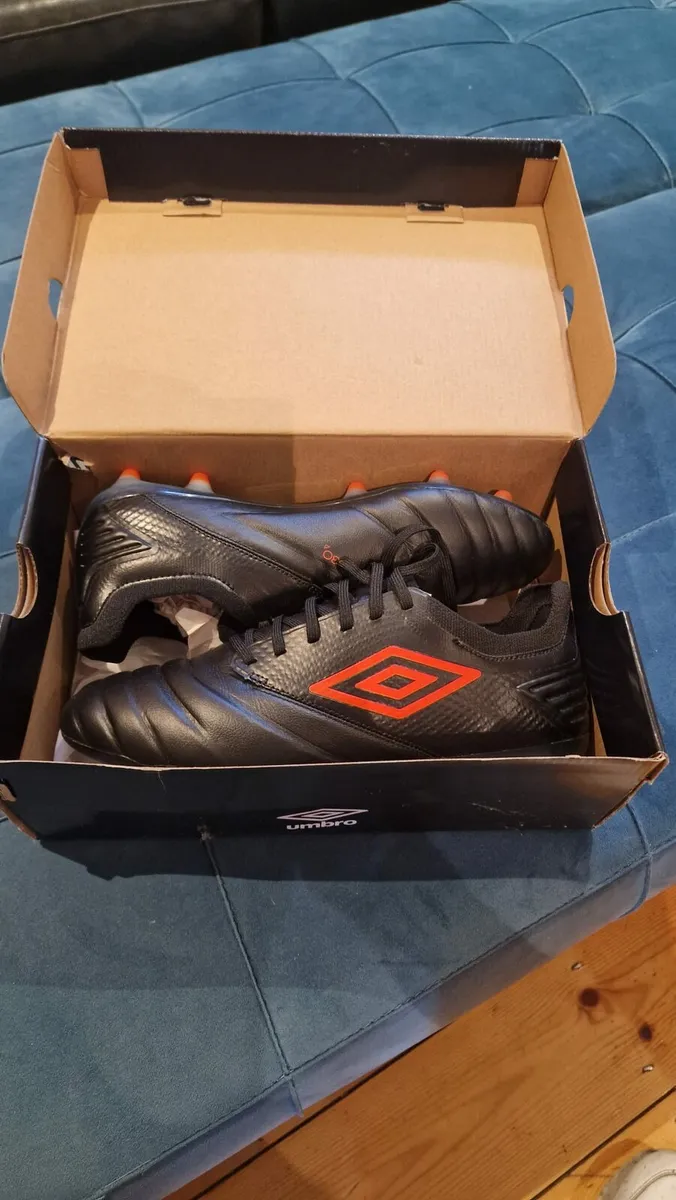 Umbro Tocco Football boots - Image 3