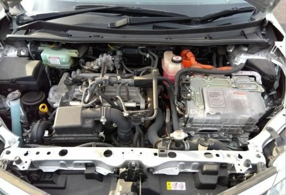 2018- TOYOATA COROLLA 1.5 Hybrid - Image 4