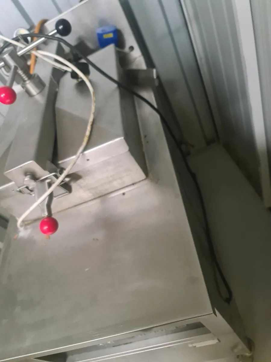 Chicken deep frying machine henny penny - Image 3