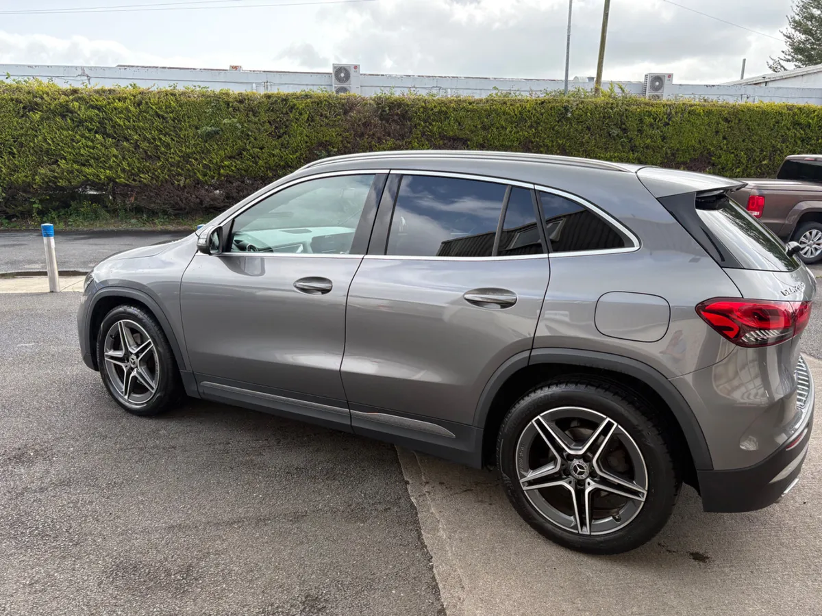 Mercedes-Benz GLA  200 Amg Line - Image 4