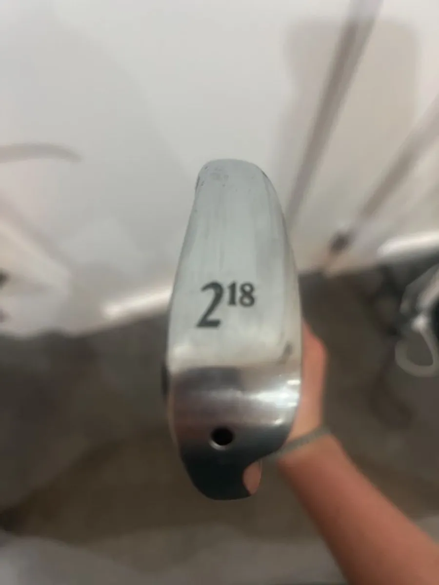 Srixon ZX 2 iron - Image 2