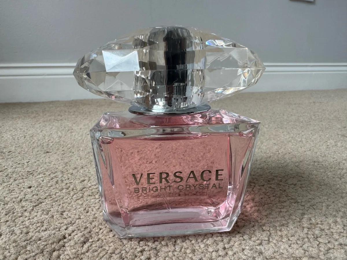 Versace Bright Crystal Eau de Toilette 90ml - Image 1