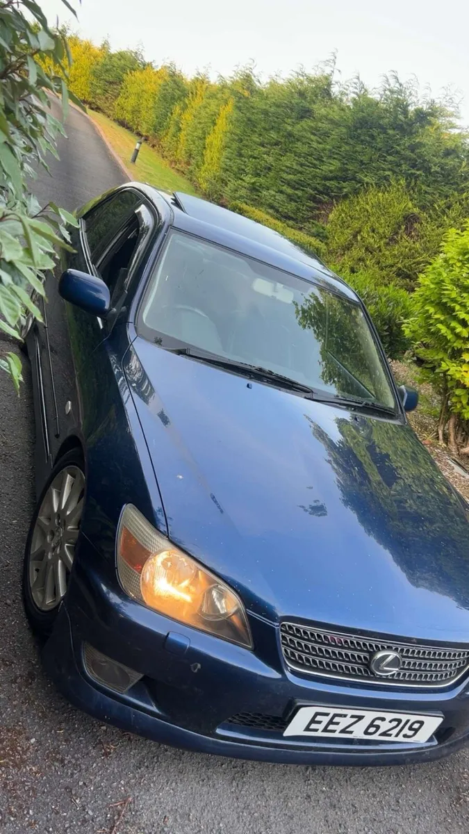 Is200 sport - Image 2