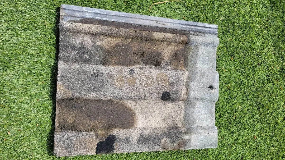 Roof tiles