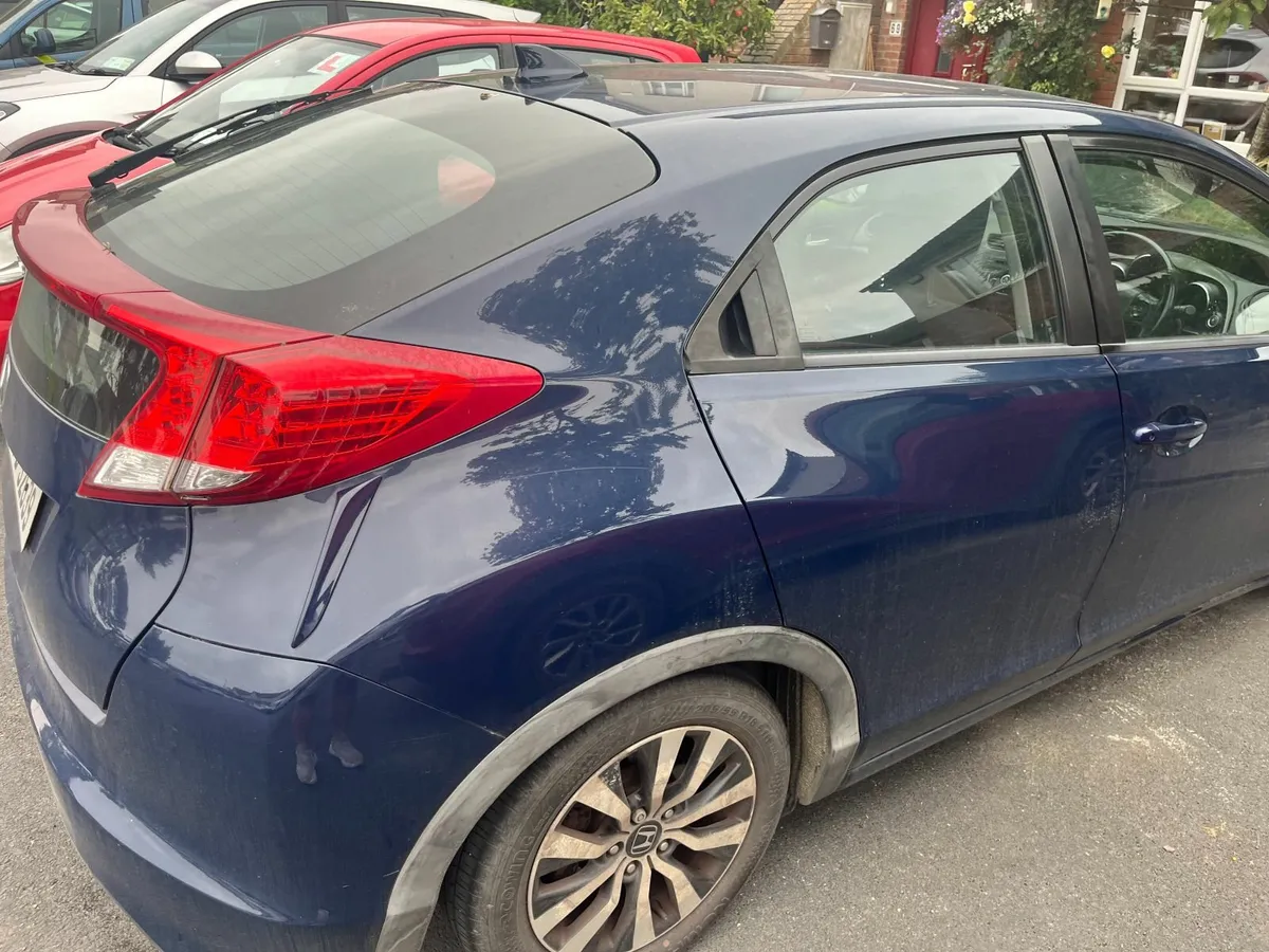 Honda Civic 2013 - Image 3