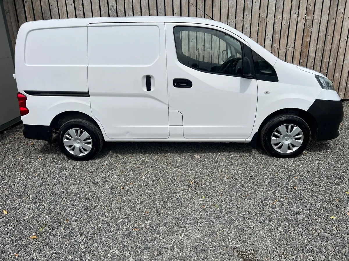 Nissan NV200 Acenta DCi Van with FSH inc T-Belt - Image 3