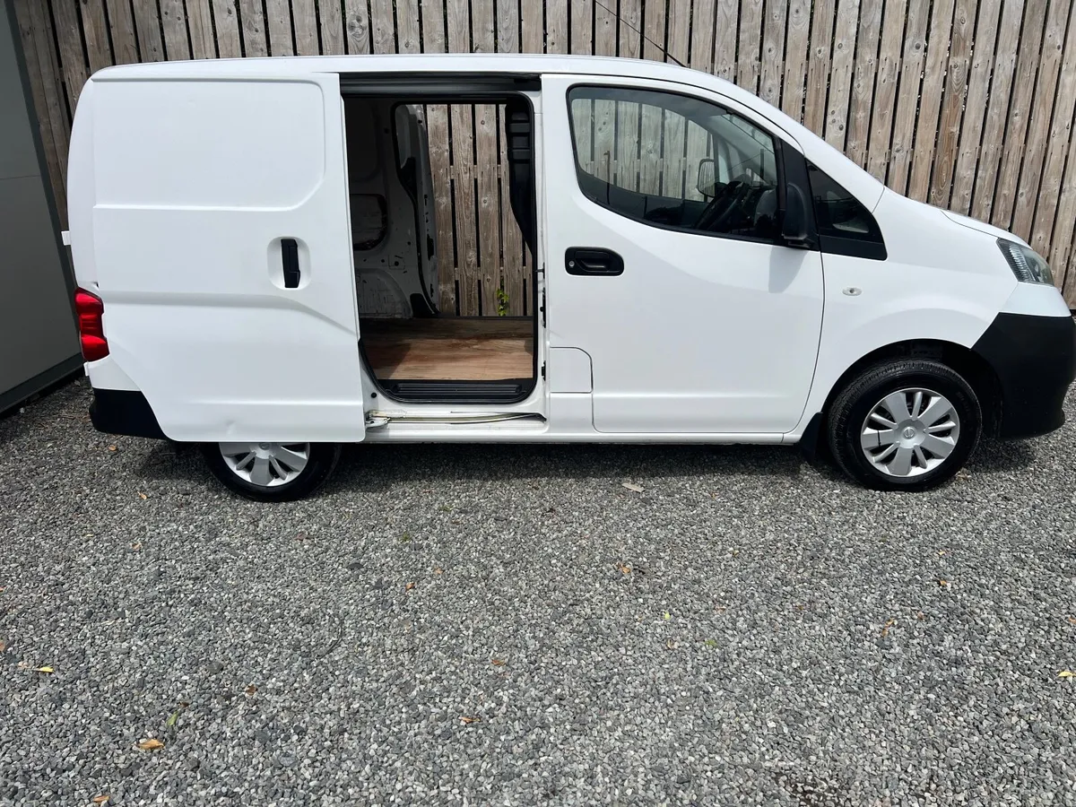 Nissan NV200 Acenta DCi Van with FSH inc T-Belt - Image 4