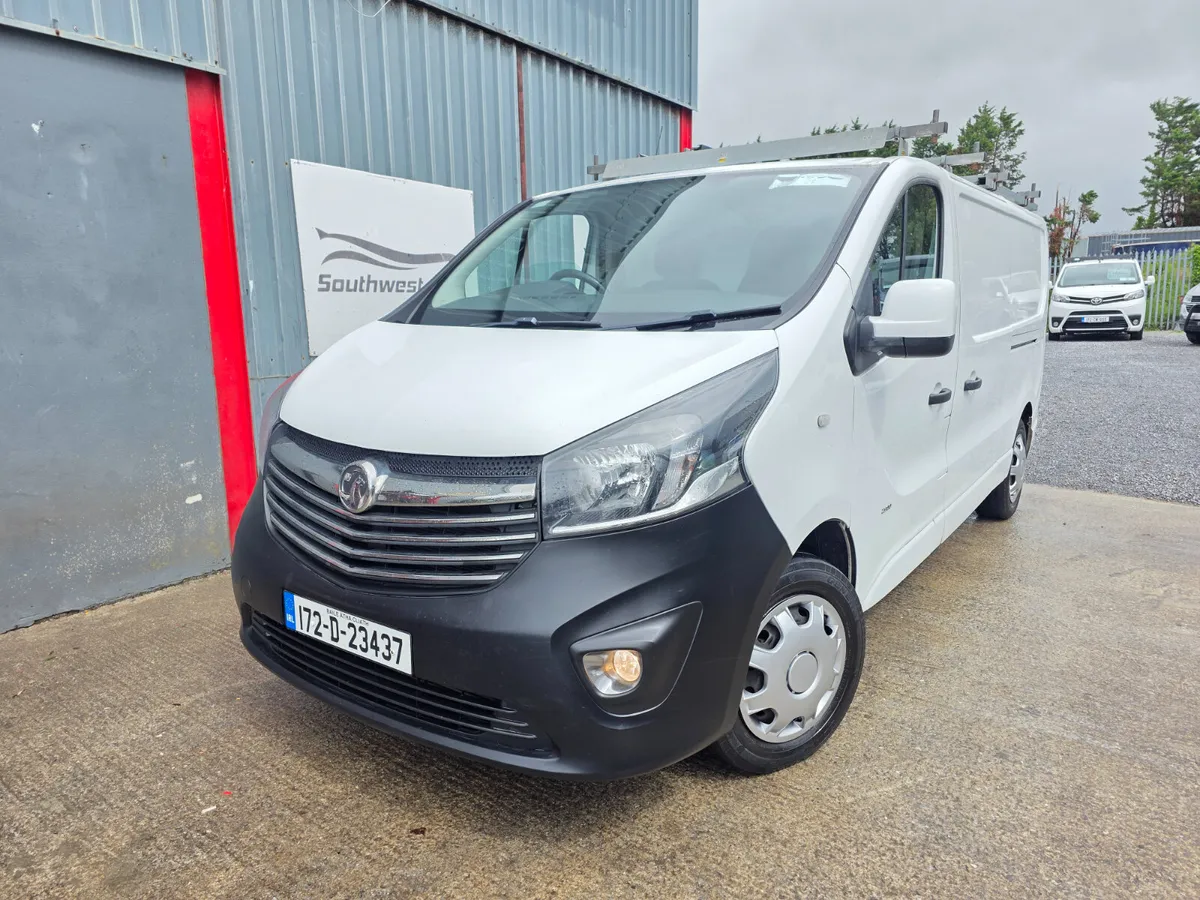 2017 (172) Vauxhall Vivaro **DOE 01-26 TAX 06-25** - Image 3