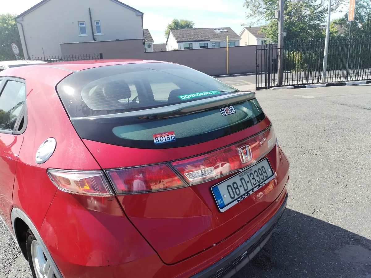 Honda Civic 2008 - Image 2