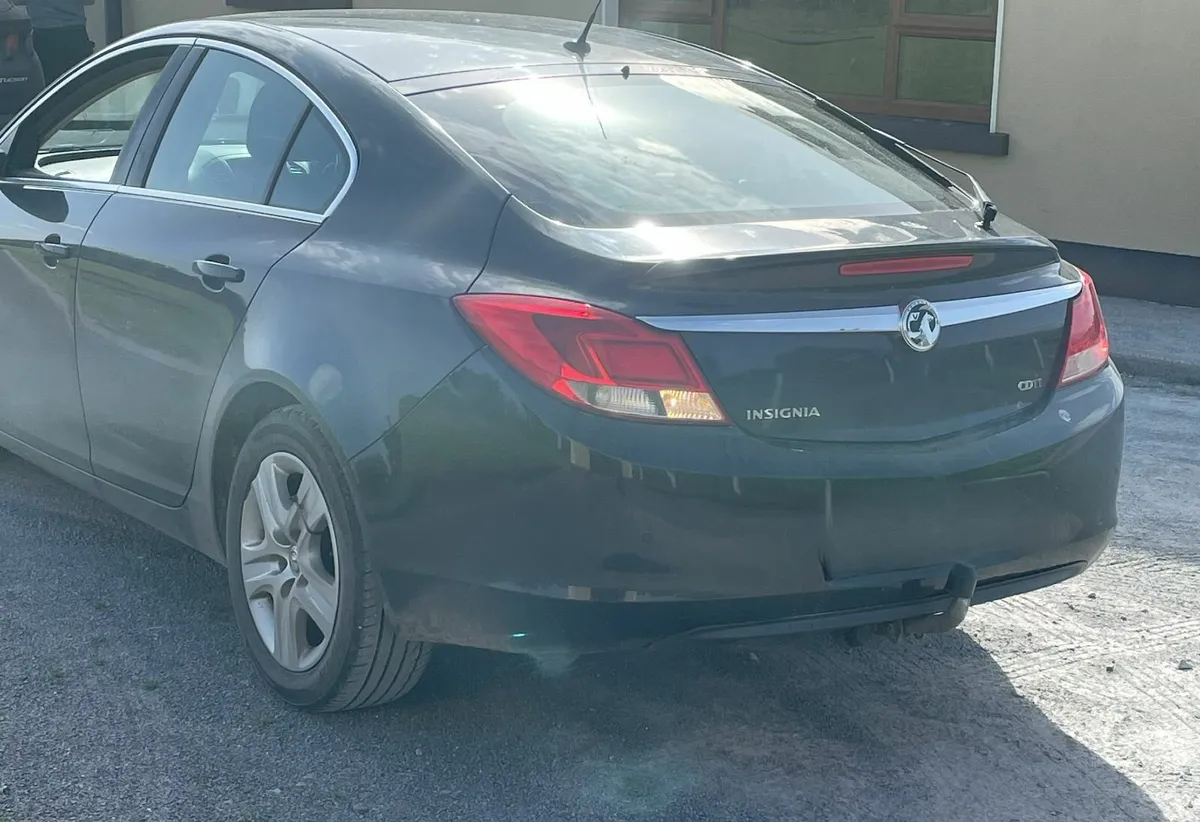 Vauxhall Insignia 2012 - Image 2