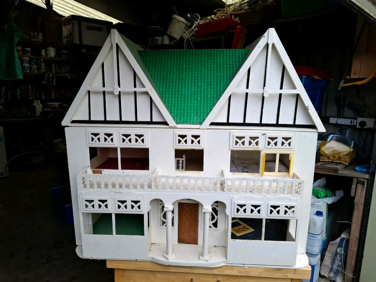 Free Dolls house - Image 3