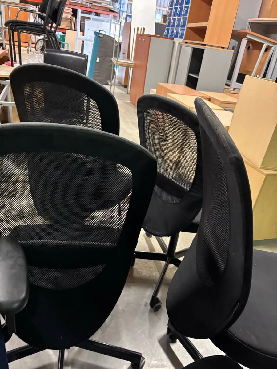 Swivel chair super. Sale - Image 1